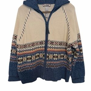 Tiara International Blue and Cream vintage Woman’s sweater
